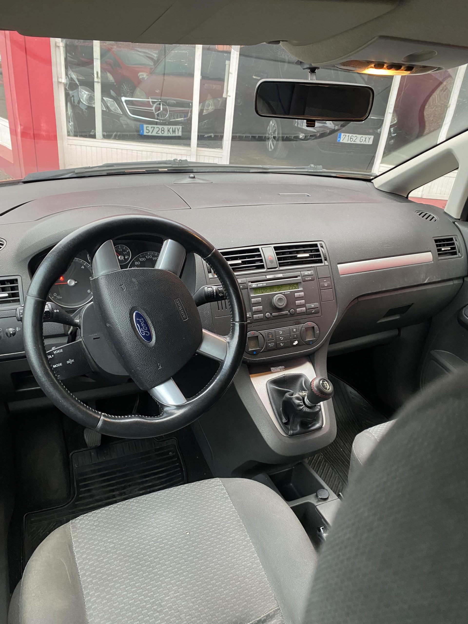 Ford C-Max 1.8 TDCi Ghia - Imagen 8